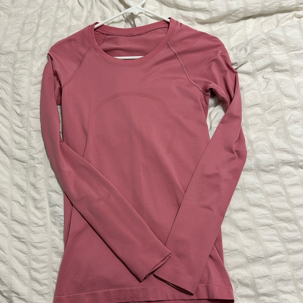 Lululemon swiftly tech